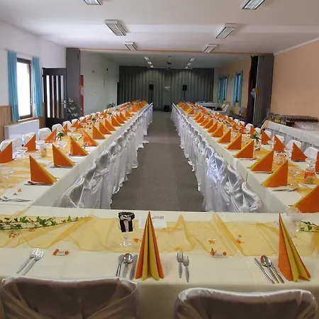 姆林伊赫拉瓦酒店