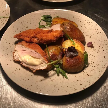 姆林伊赫拉瓦酒店