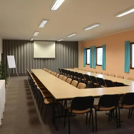 酒店 姆林伊赫拉瓦酒店 3*